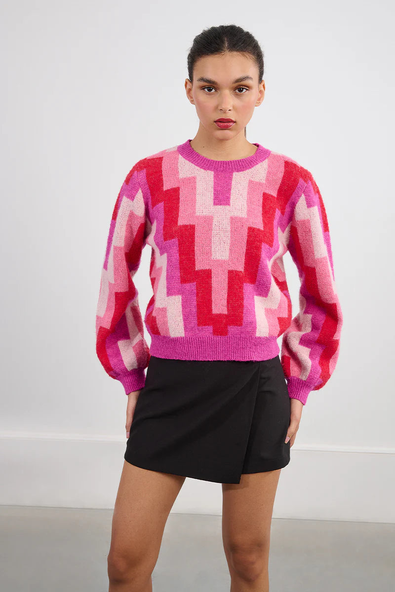 Ladies Fuschia Knitted Sweater