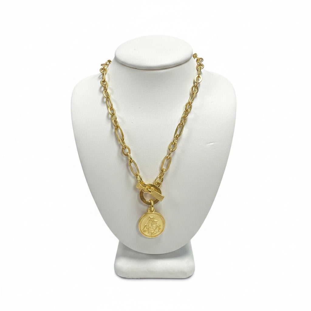 Scapular Front Toggle Necklace