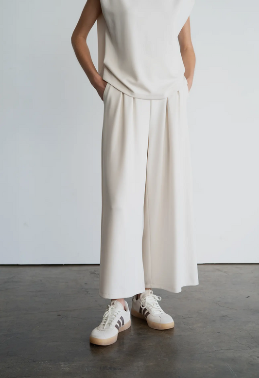 Pleated Wide Leg Sweatpants